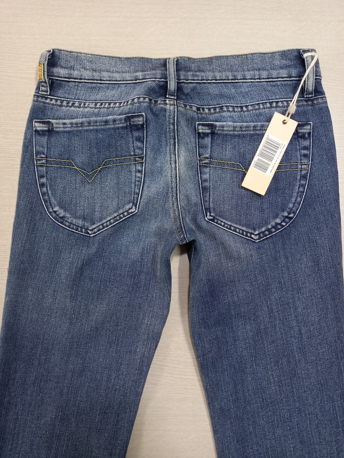 26 새상품 DIESEL LIV 골반 워싱 일자진 26-617 상품이미지4