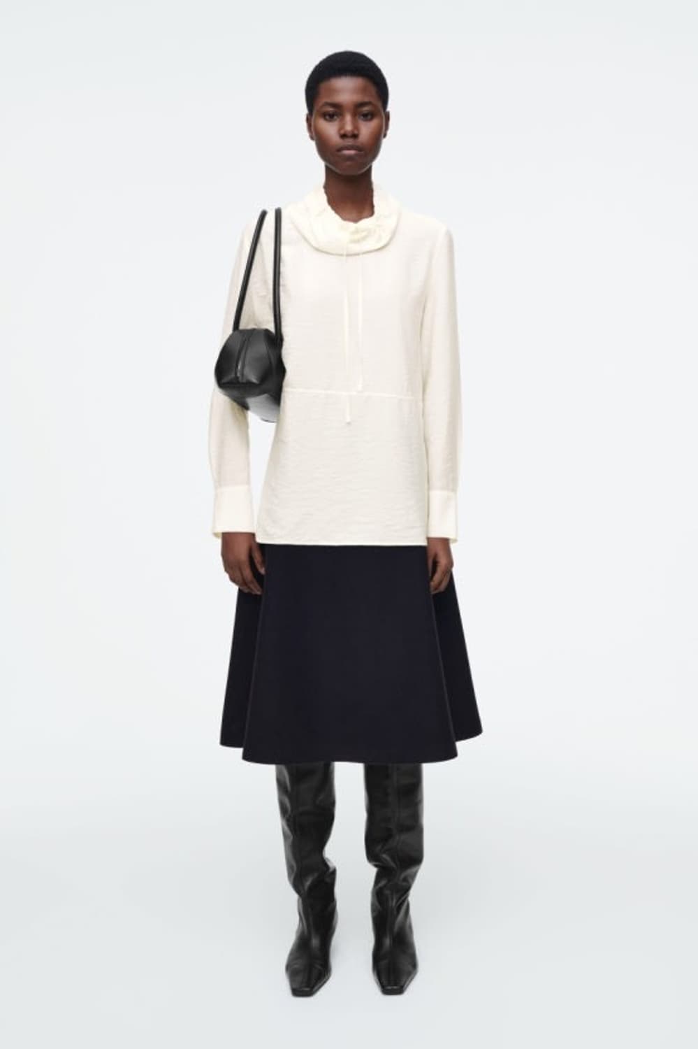 코스 드로우스트링 퍼널넥 블라우스 34 상품이미지1