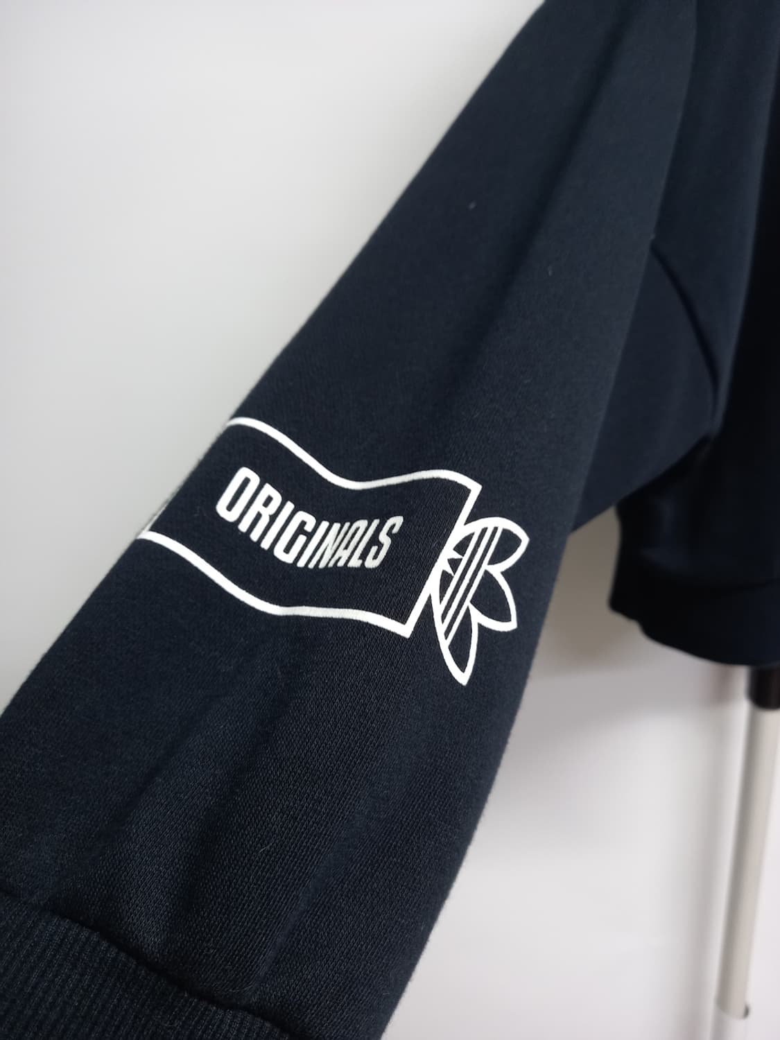 아디다스 춘추동 루즈박시핏 맨투맨 66.77 상품이미지7