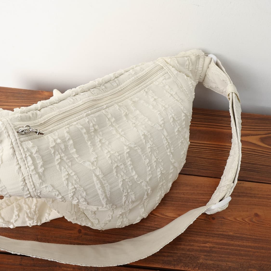 아떼 바네사브루노 르봉 레이스 리본 슬링백  상품이미지3