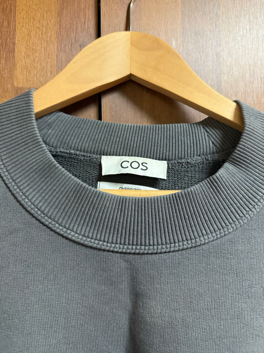 COS 코스 릴랙스드핏 회색 맨투맨(L) 상품이미지3