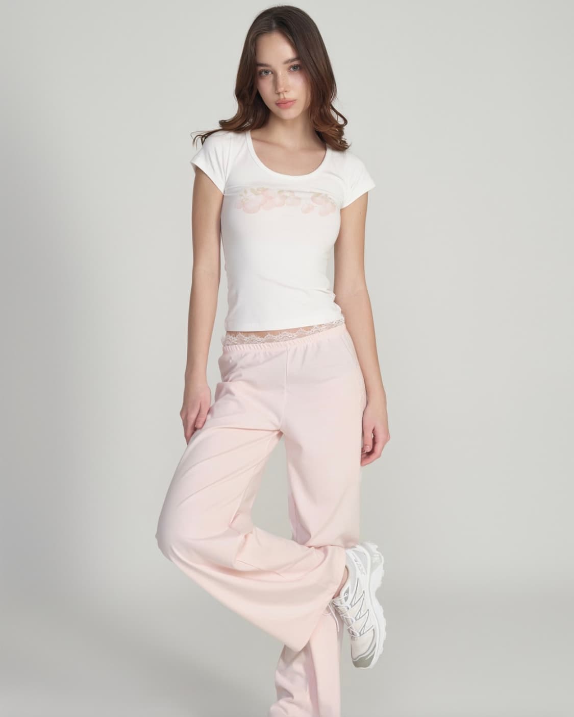 클리시어 Soft strawberry cluster top 상품이미지1