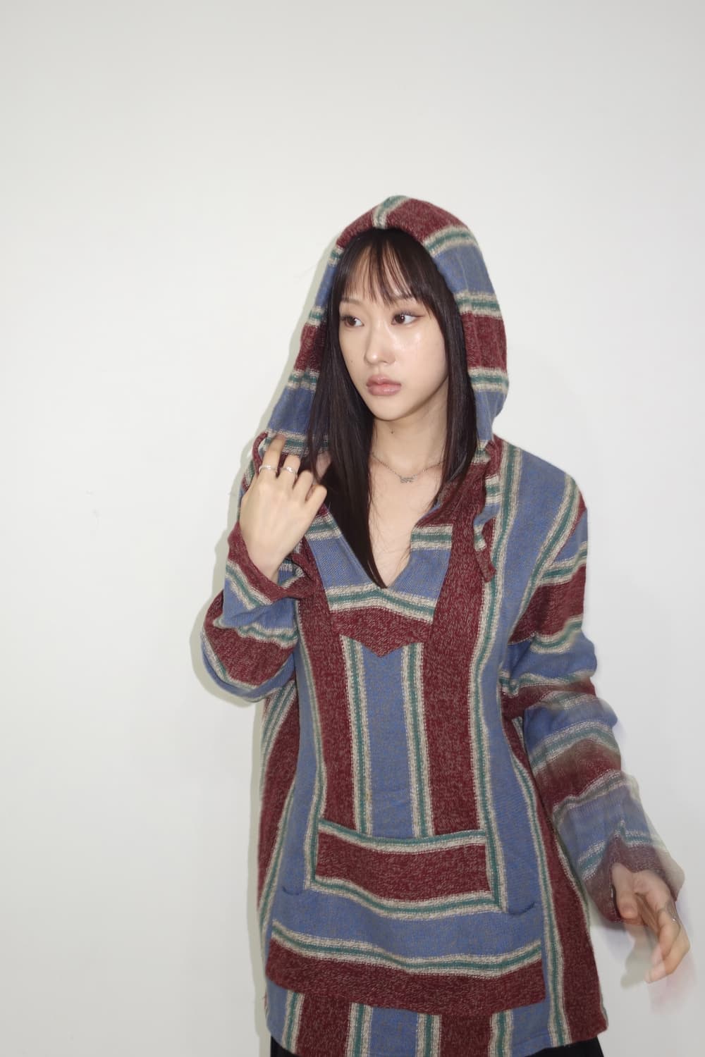 배색 후드 니트 상품이미지1