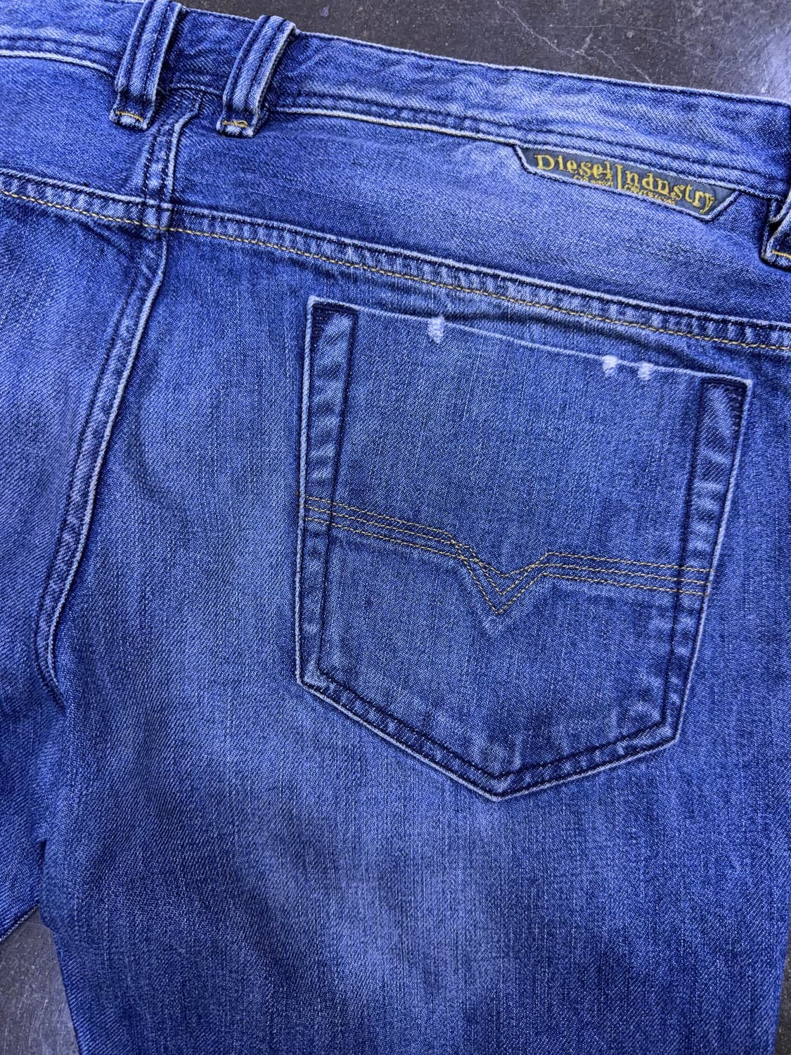 디젤 사파도 레귤러 슬림 스트레이트핏 빈티지 데미지 데님팬츠 34 상품이미지9