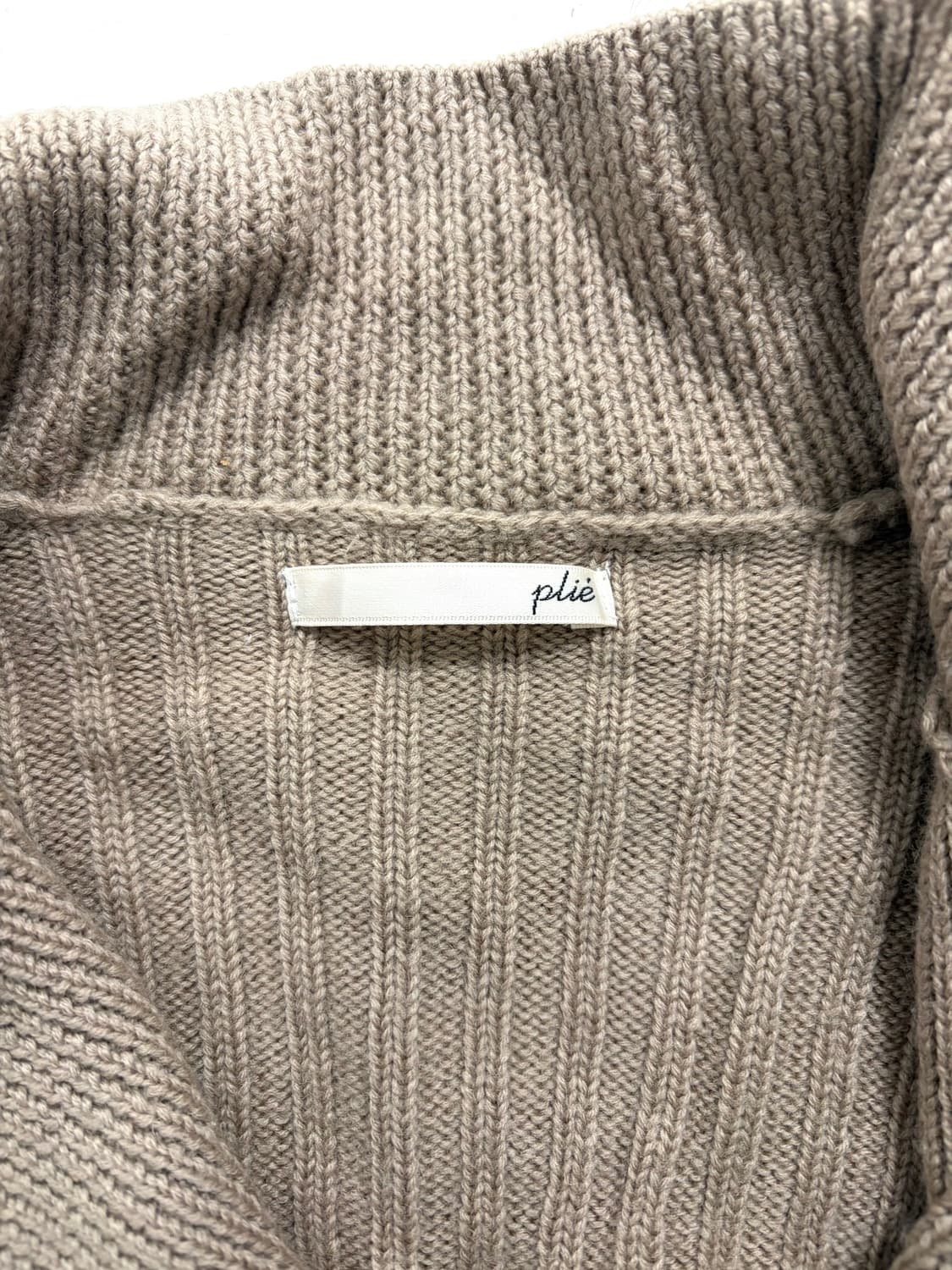 Six-button cardigan 상품이미지4