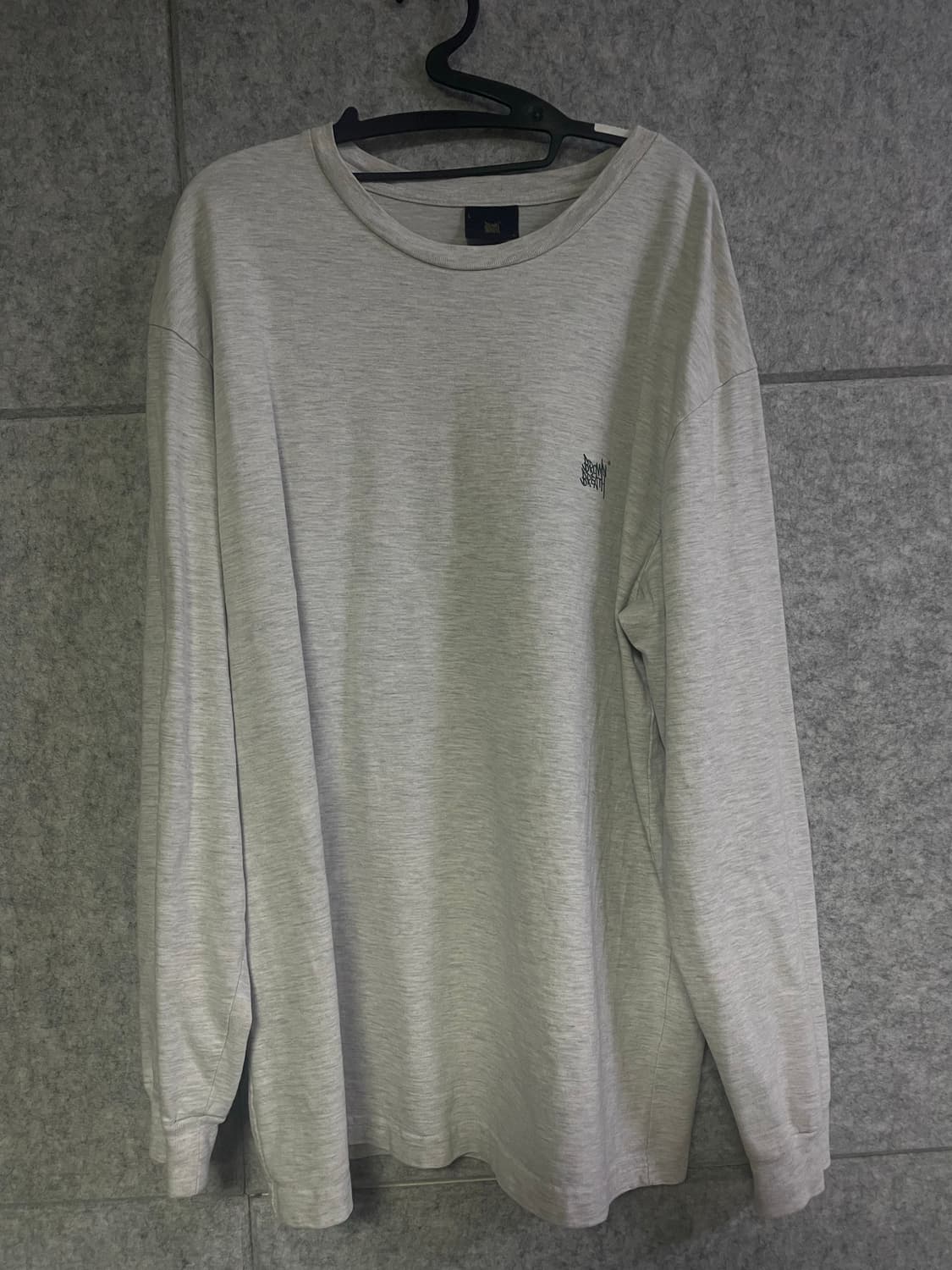 브라운 브레스 그레이 맨투맨 티셔츠 상품이미지1