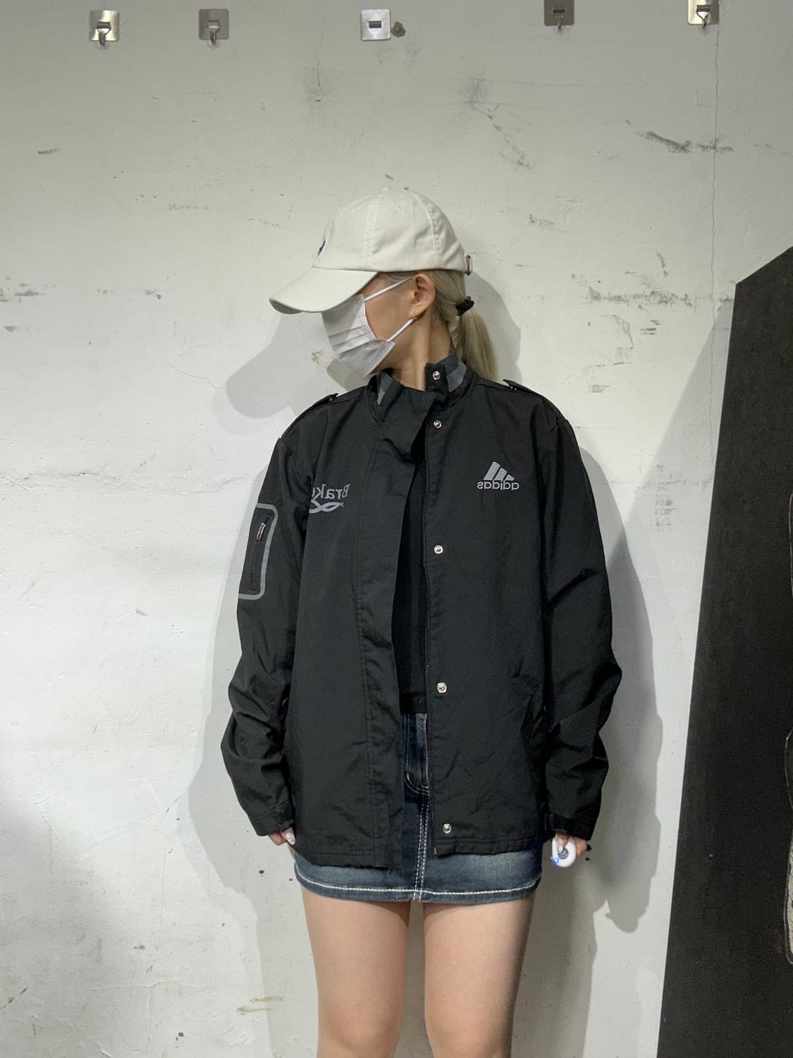 아디다스 블랙 로고 삼선 트랙 자켓 L 상품이미지2