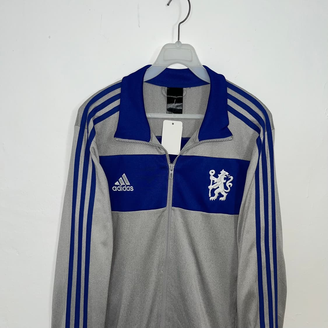 Adidas grey Chelsea jersey 상품이미지5