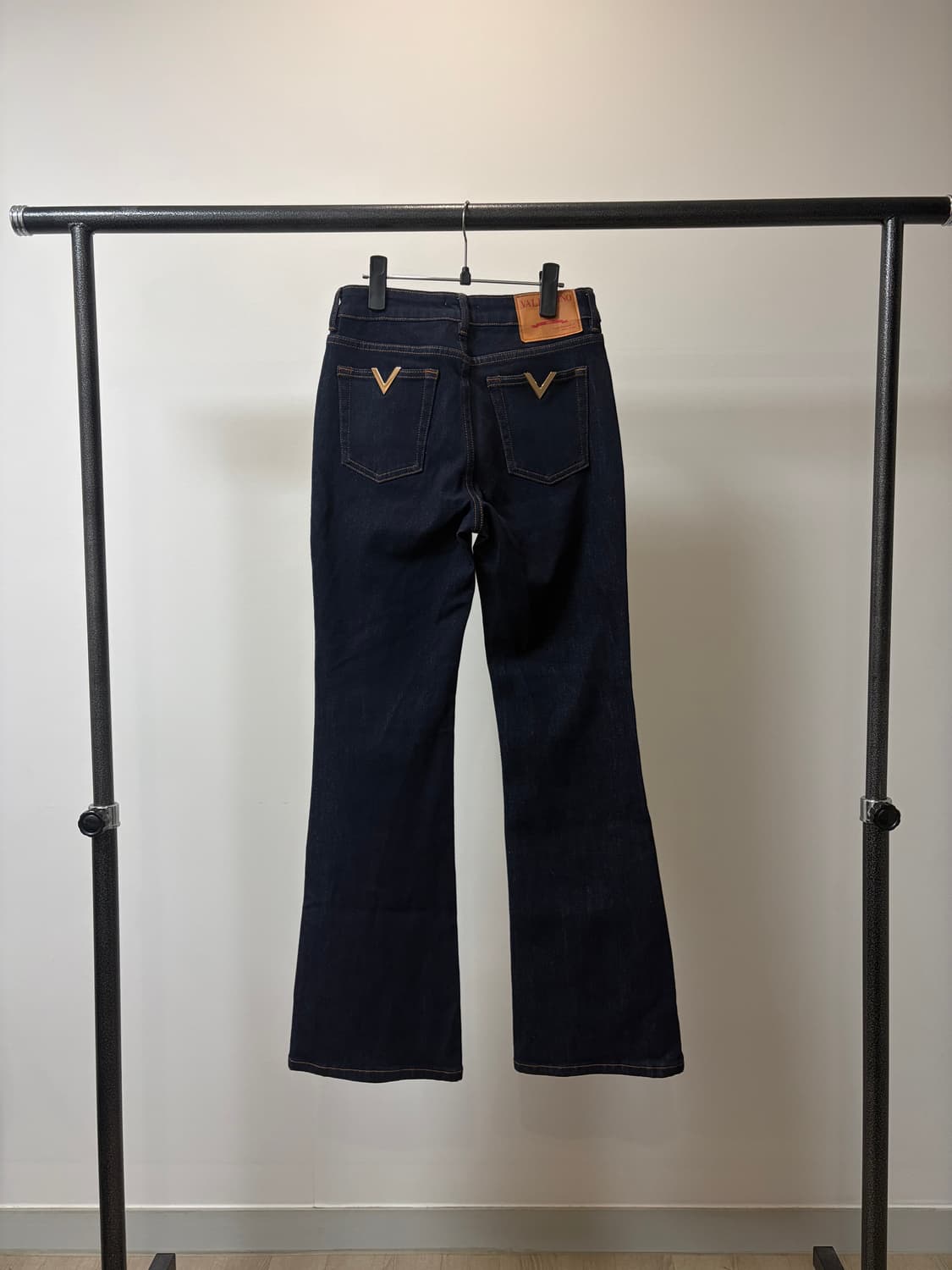 (27) Valention 발렌티노 생지 부츠컷 데님팬츠 상품이미지1