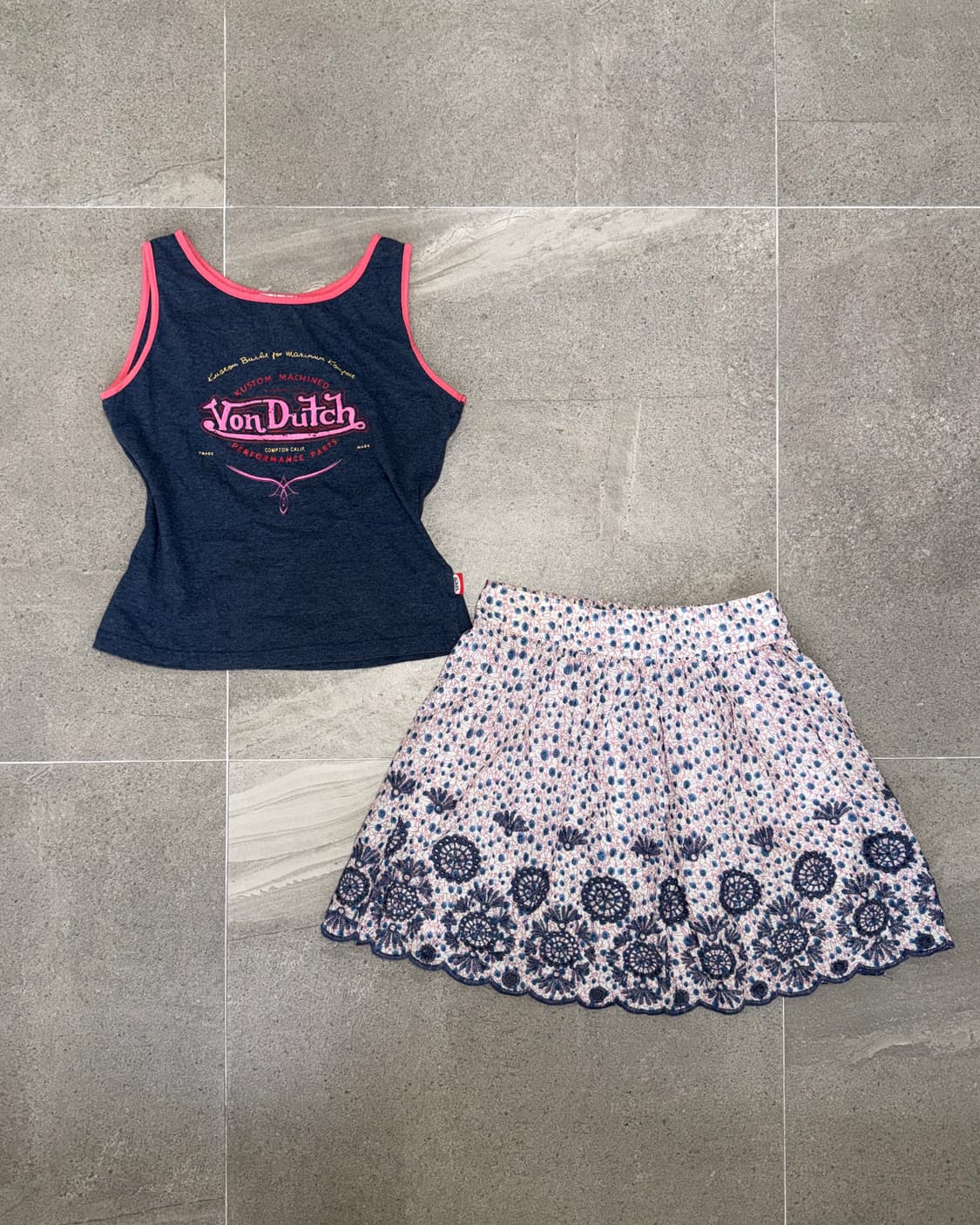 Von Dutch pink navy logo lettering 슬리브리스 상품이미지1