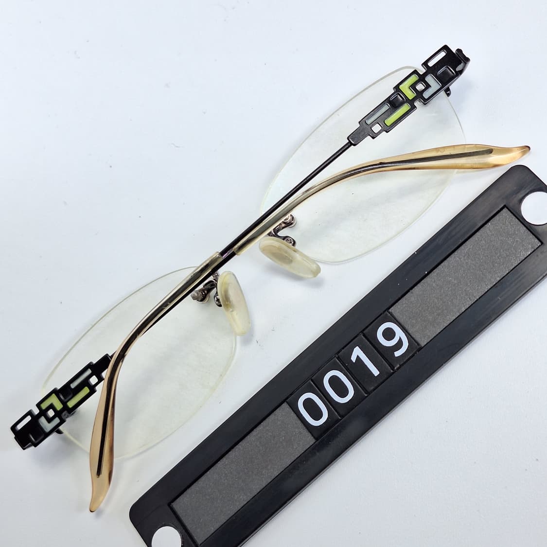 일본 빈티지 실버 무테 안경 클래식 미니멀 안경테 아이웨어 수입 깔끔한  상품이미지1