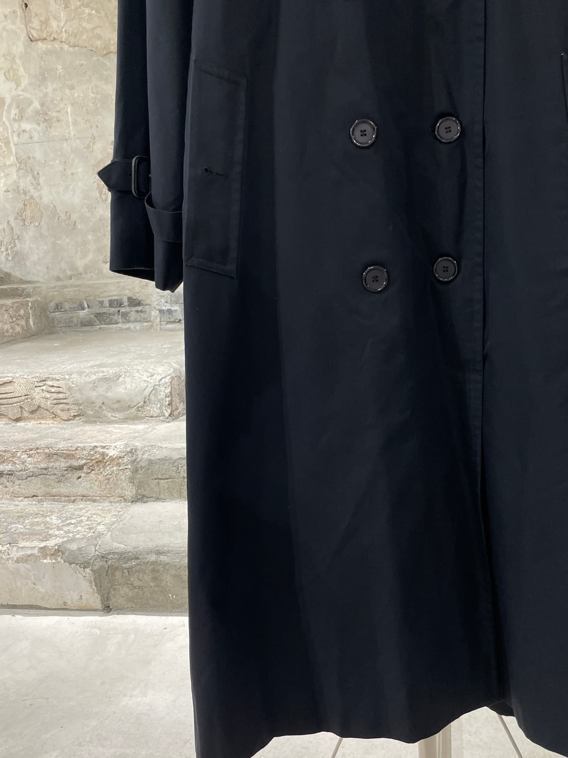 버버리 블랙 클래식 벨티드 트렌치 코트 상품이미지4