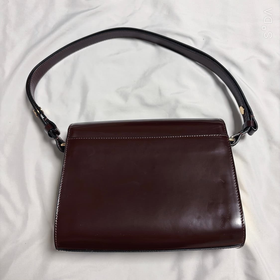 마르니 유광 레더 숄더백 와인 상품이미지2