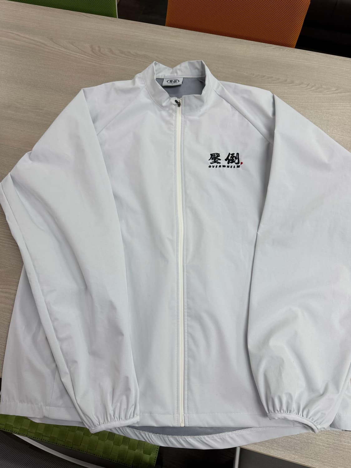 압도 윈드브레이커 001 기본로고 XL 상품이미지2