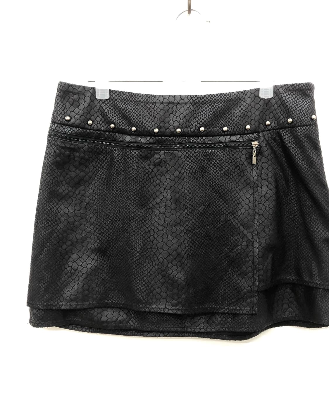 snakeskin texture studded zip mini skirt 상품이미지5