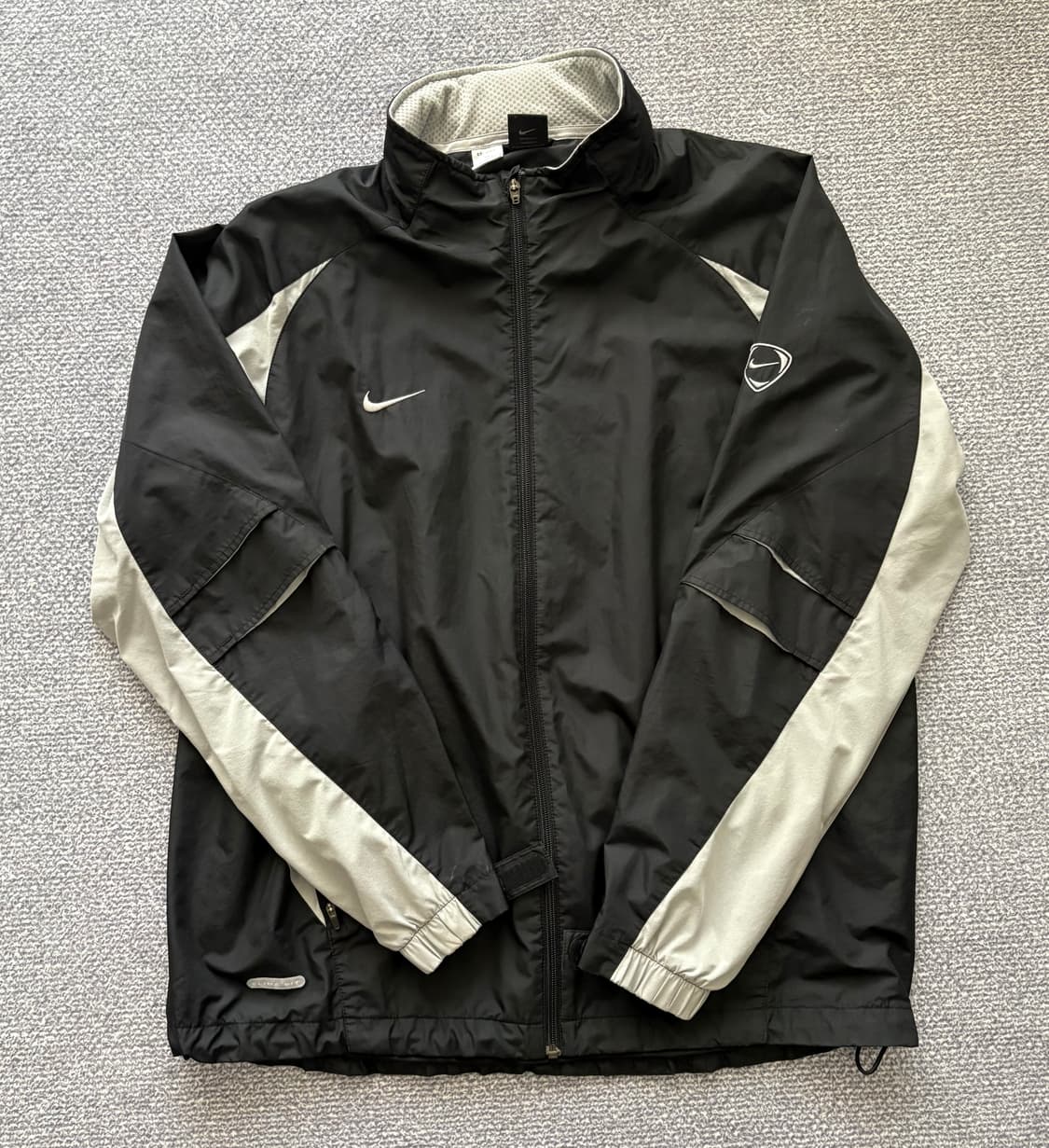 나이키 바람막이 상품이미지1