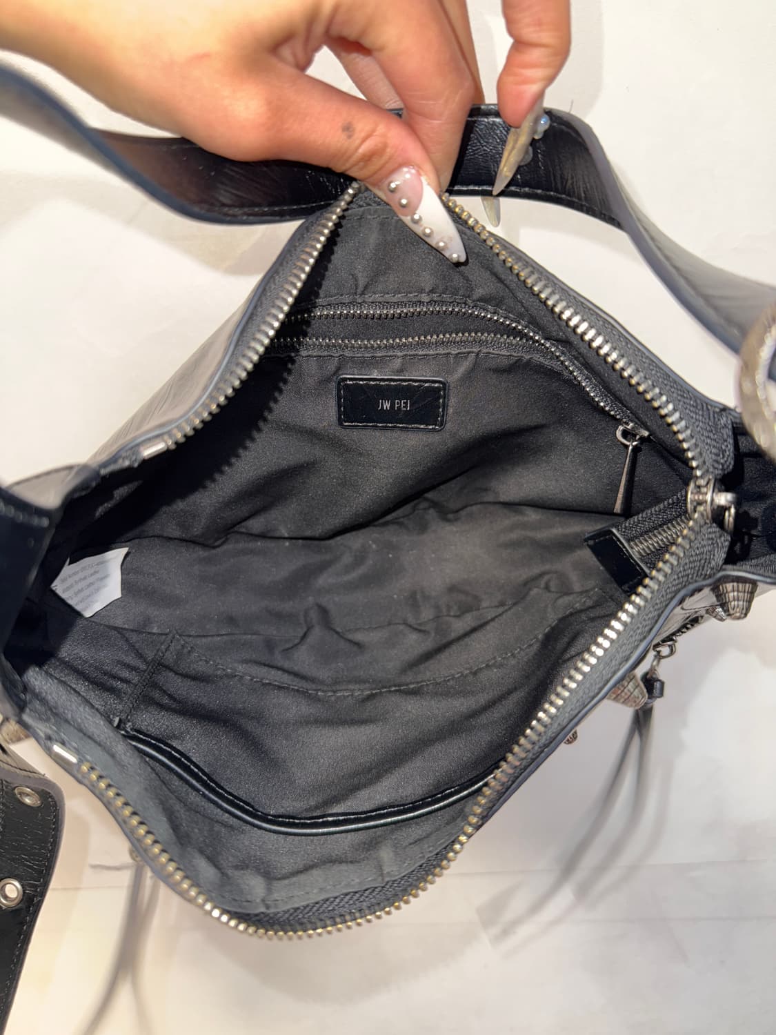 JW PEI Tessa crushed shoulder bag black 상품이미지6