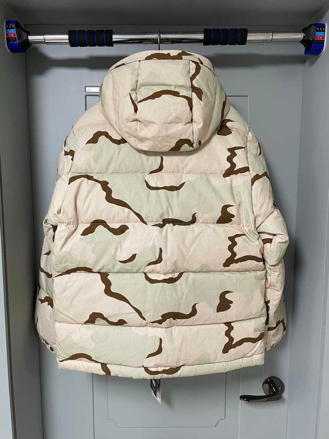 [새상품] 디스이즈네버댓 카모플라주 덕다운 패딩 M 사이즈 상품이미지3