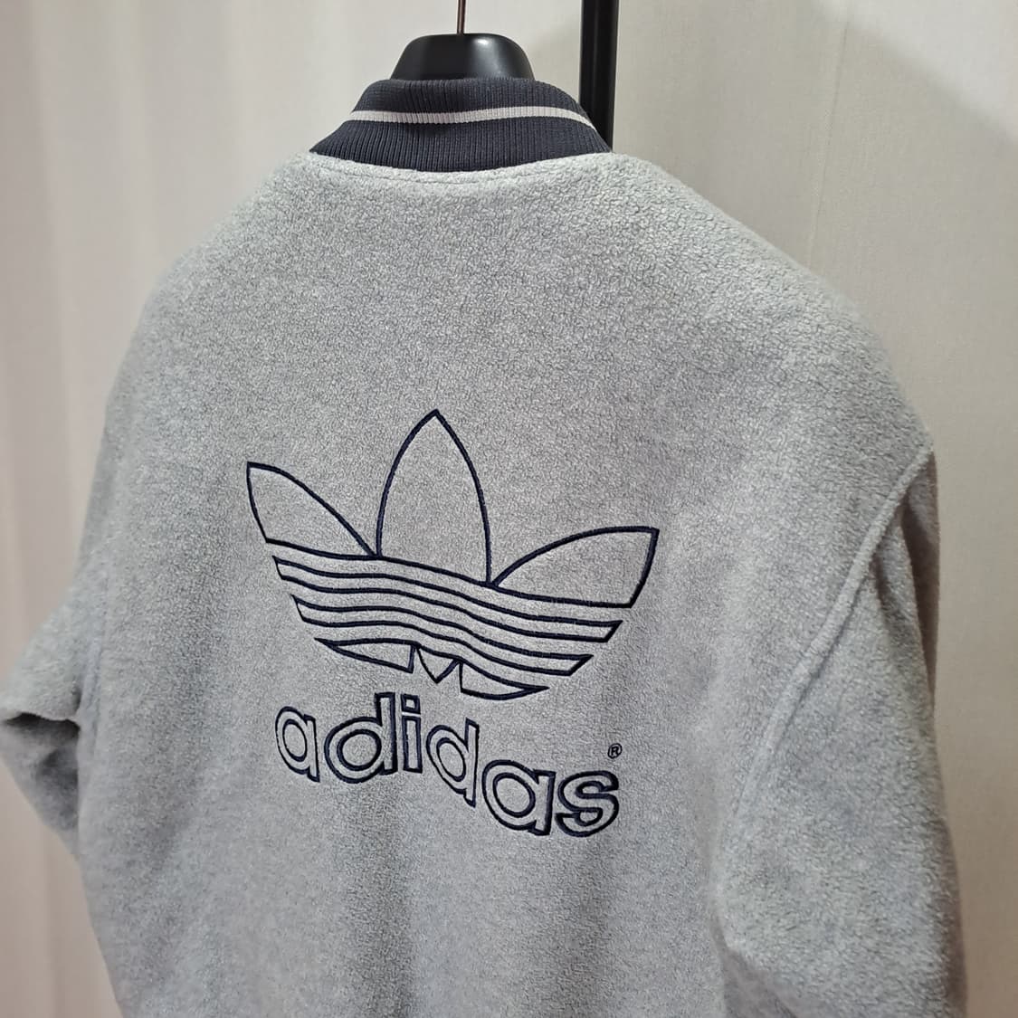 (택포) 아디다스 00's 올드스쿨 빅트레포일 플리스 봄버 B158 상품이미지4