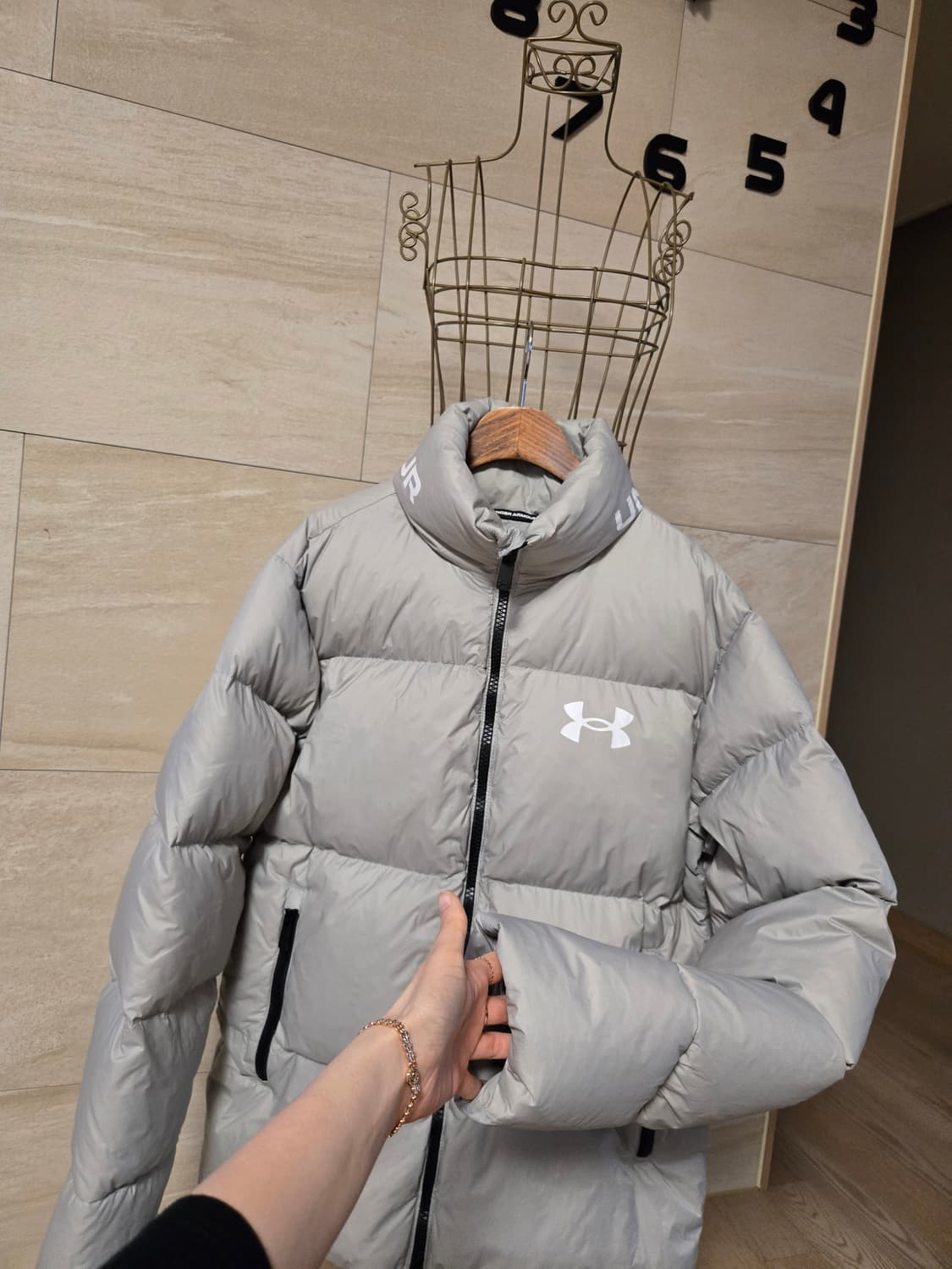 [m] 언더아머 남성 덕다운 패딩 상품이미지4