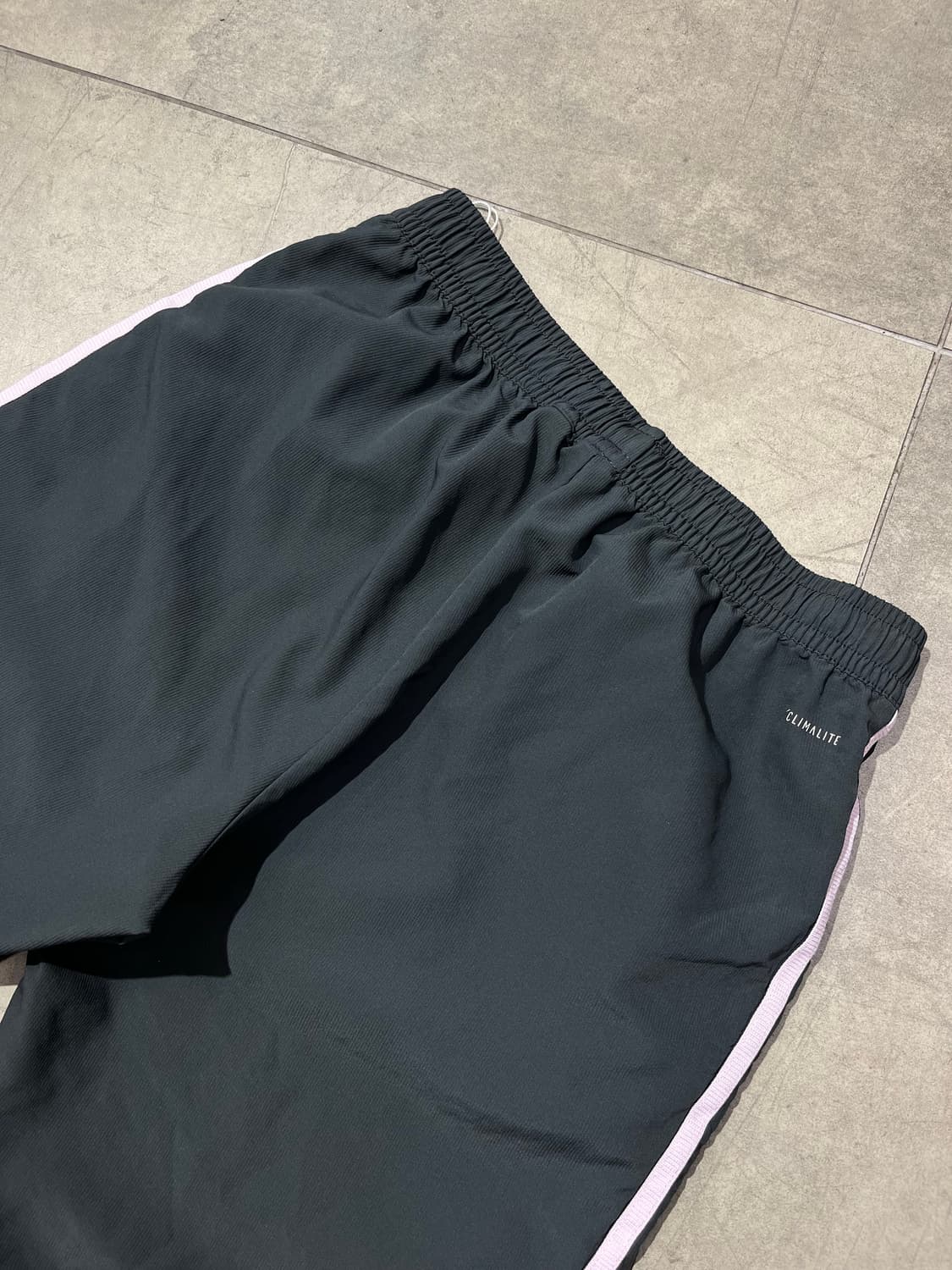 일본판 아디다스 딸기우유 사이드라인 트랙 팬츠  상품이미지10