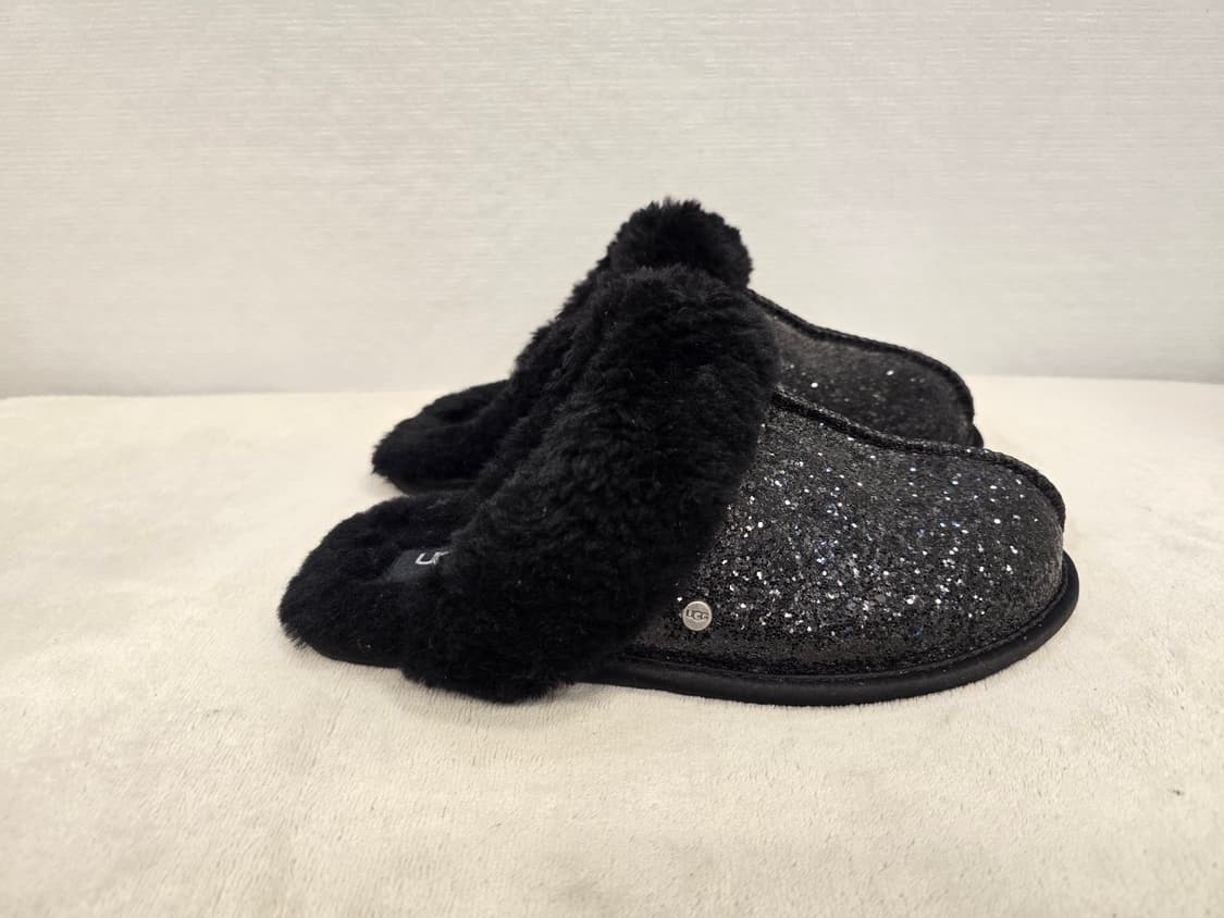 거의새거) UGG 어그 블랙 글리터 털 슬리퍼 240 상품이미지6