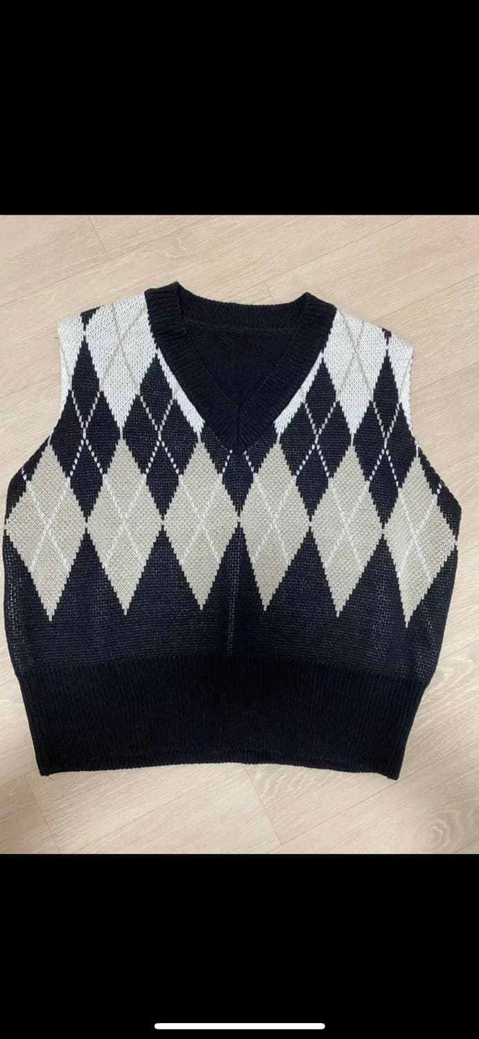 아가일 니트 조끼 상품이미지1