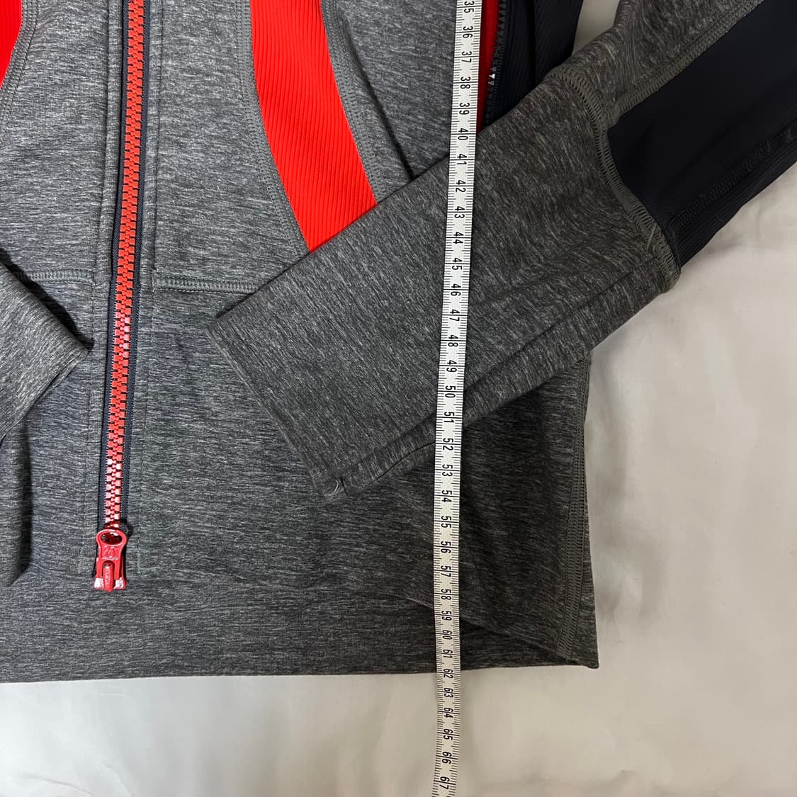 lululemon 후드집업 상품이미지4