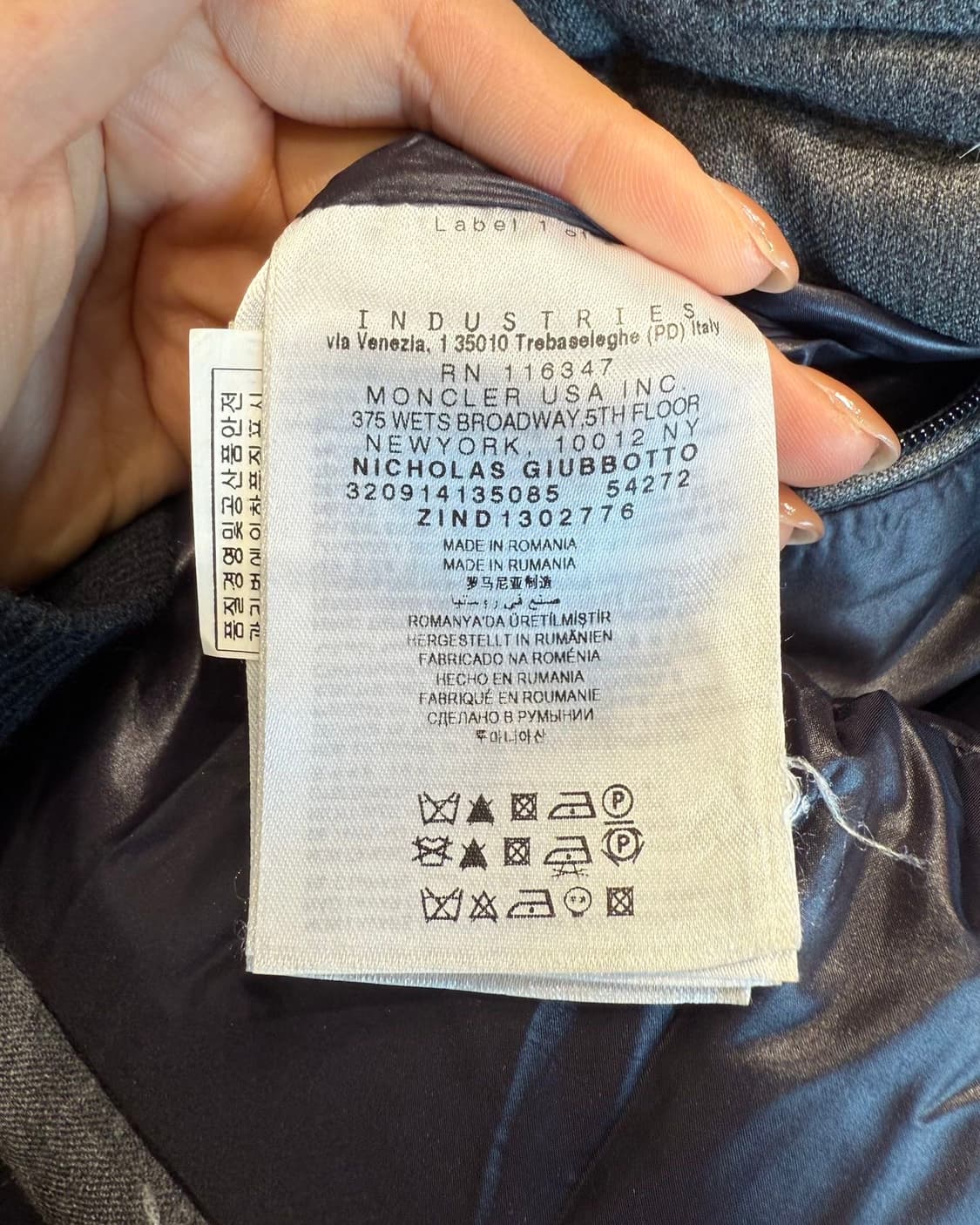 몽클레르 차콜 니콜라스 다운 자켓  상품이미지9