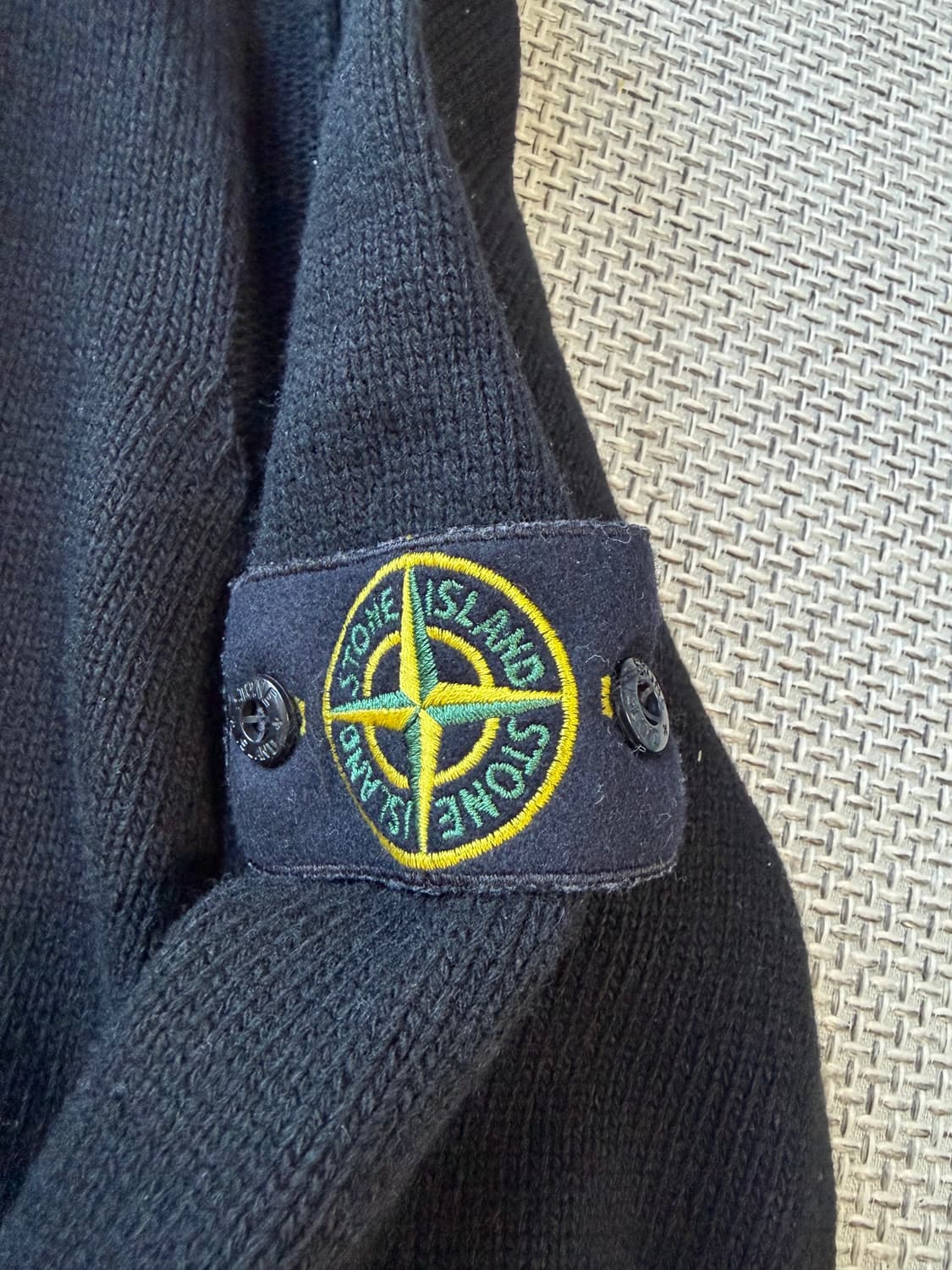 백화점판/신형 스톤아일랜드 니트집업 가디건 블랙 xl 상품이미지2