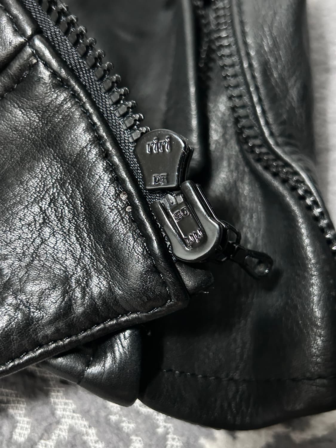 Civilized 스티어하이드 하이넥 레더 자켓 상품이미지10