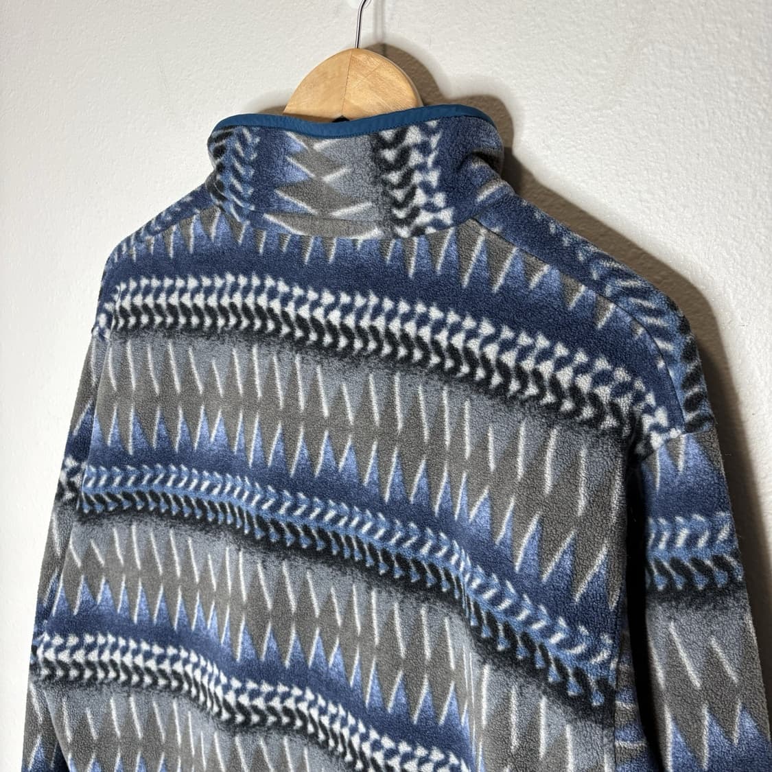 15FW 파타고니아 시청릴라 스냅-티 플리스 블루/그레이 애즈텍 패턴 상품이미지7