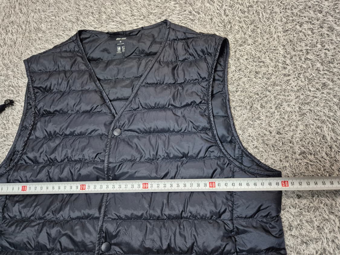 유니클로 여성 경량 다운 패딩 조끼 M 상품이미지10