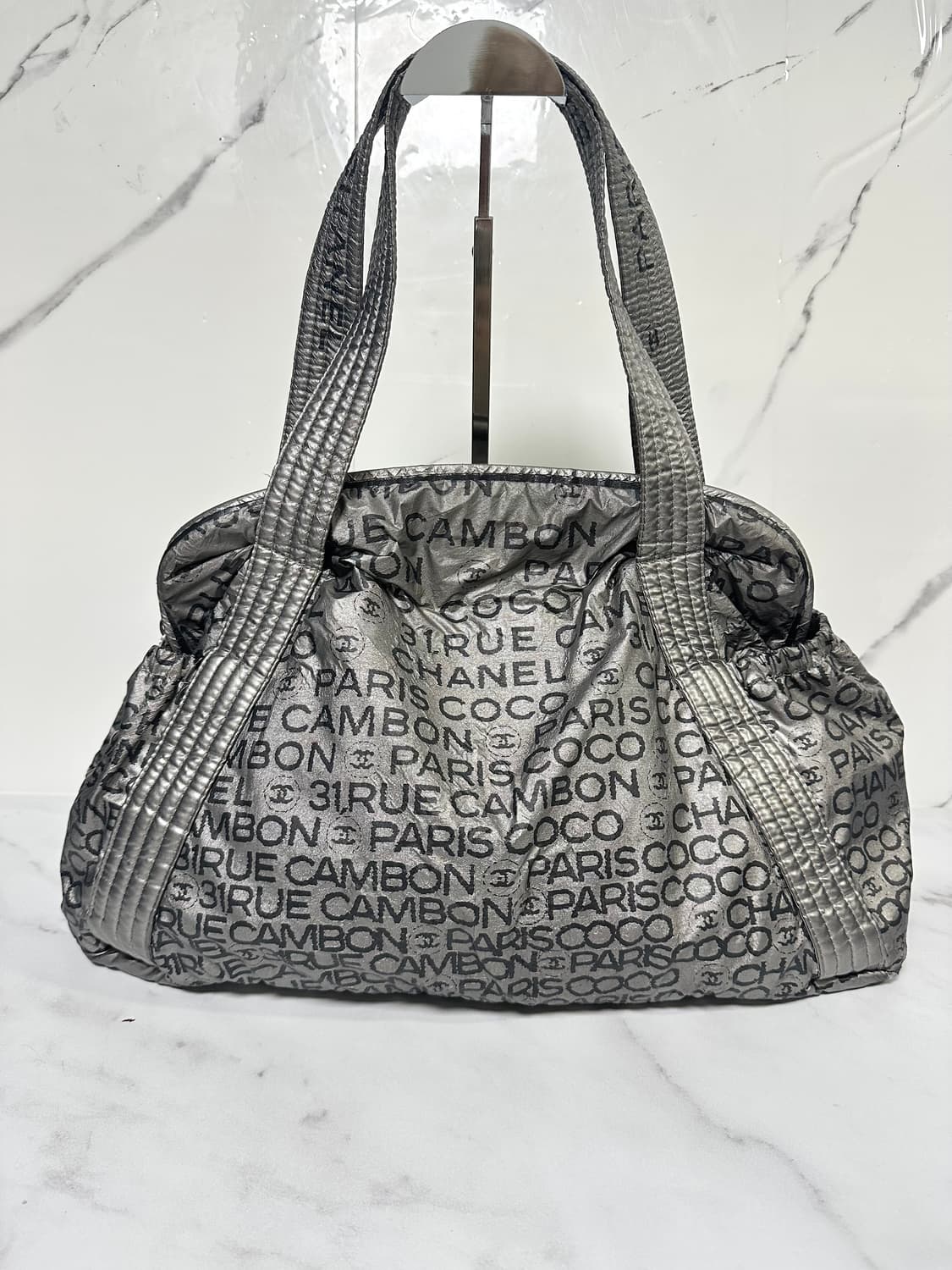 [A 정품] 샤넬 크루즈 토트 숄더백 실버 상품이미지8