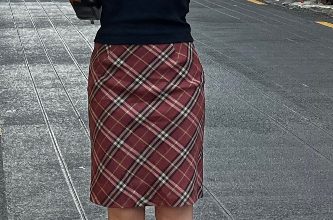버버리 체크 스커트 상품이미지1