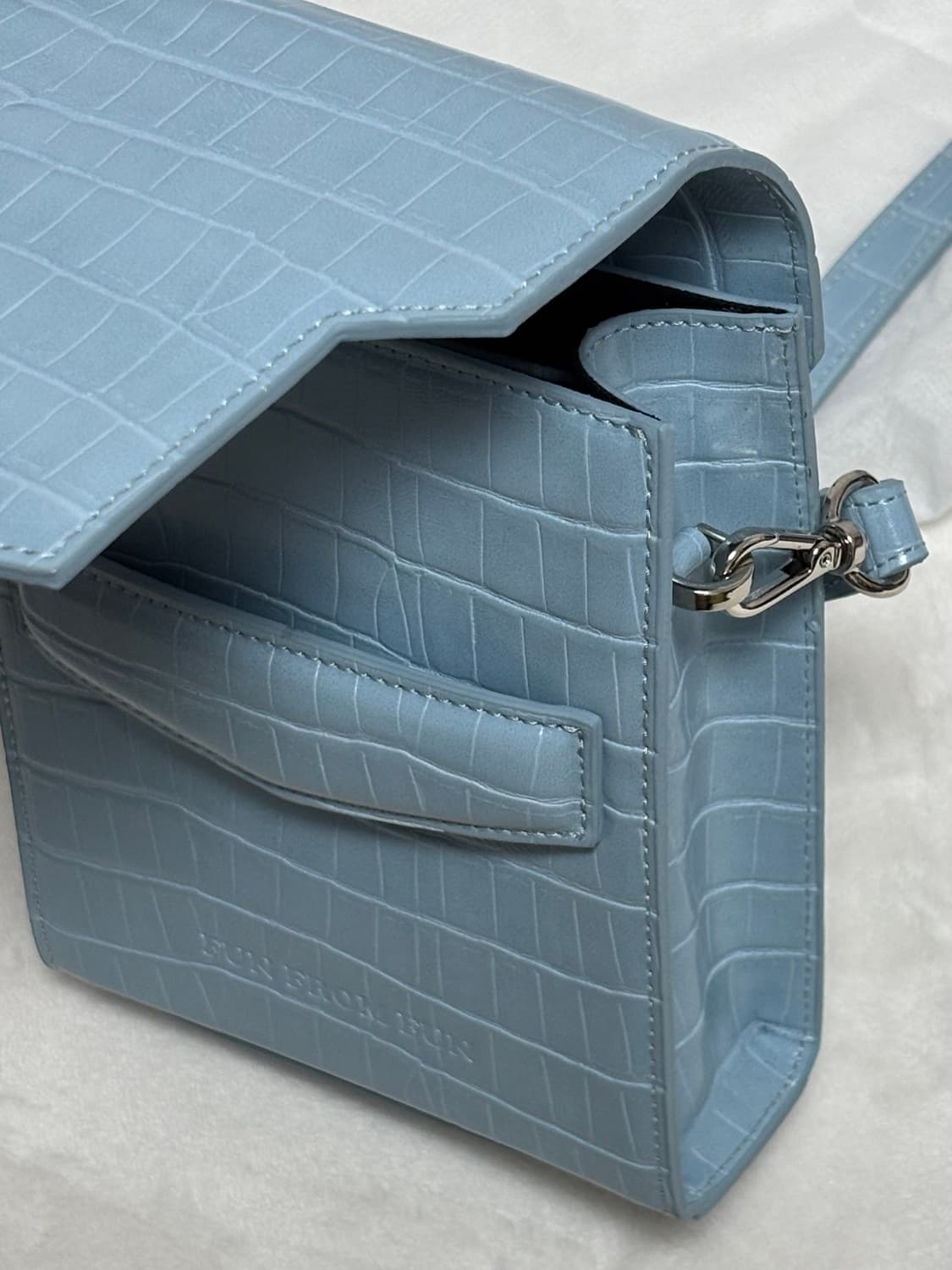 펀프롬펀 croc mini sugar bag blue 상품이미지4