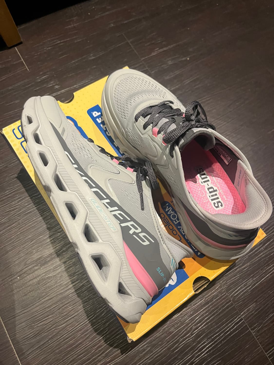 스케쳐스 여성 글라이드 슬립인스 255 상품이미지3