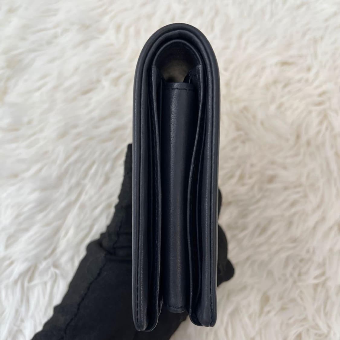 비비안 웨스트우드 레터링 가죽 지갑 상품이미지4