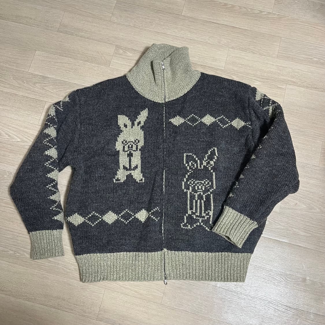 로컬맨션 니트집업 상품이미지1