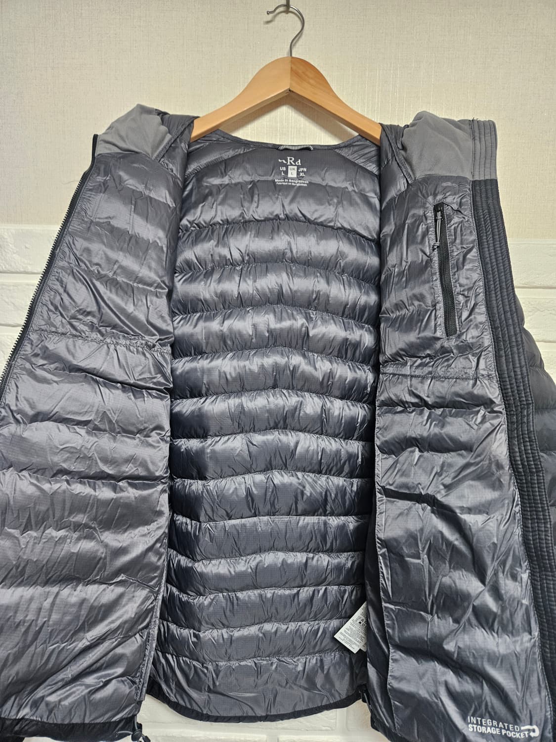 랩 씨러스 알파인 자켓 블랙 팝니다. 상품이미지8