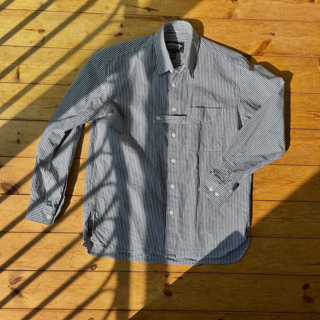 프리즘웍스 루프 스트라이프 셔츠 상품이미지2