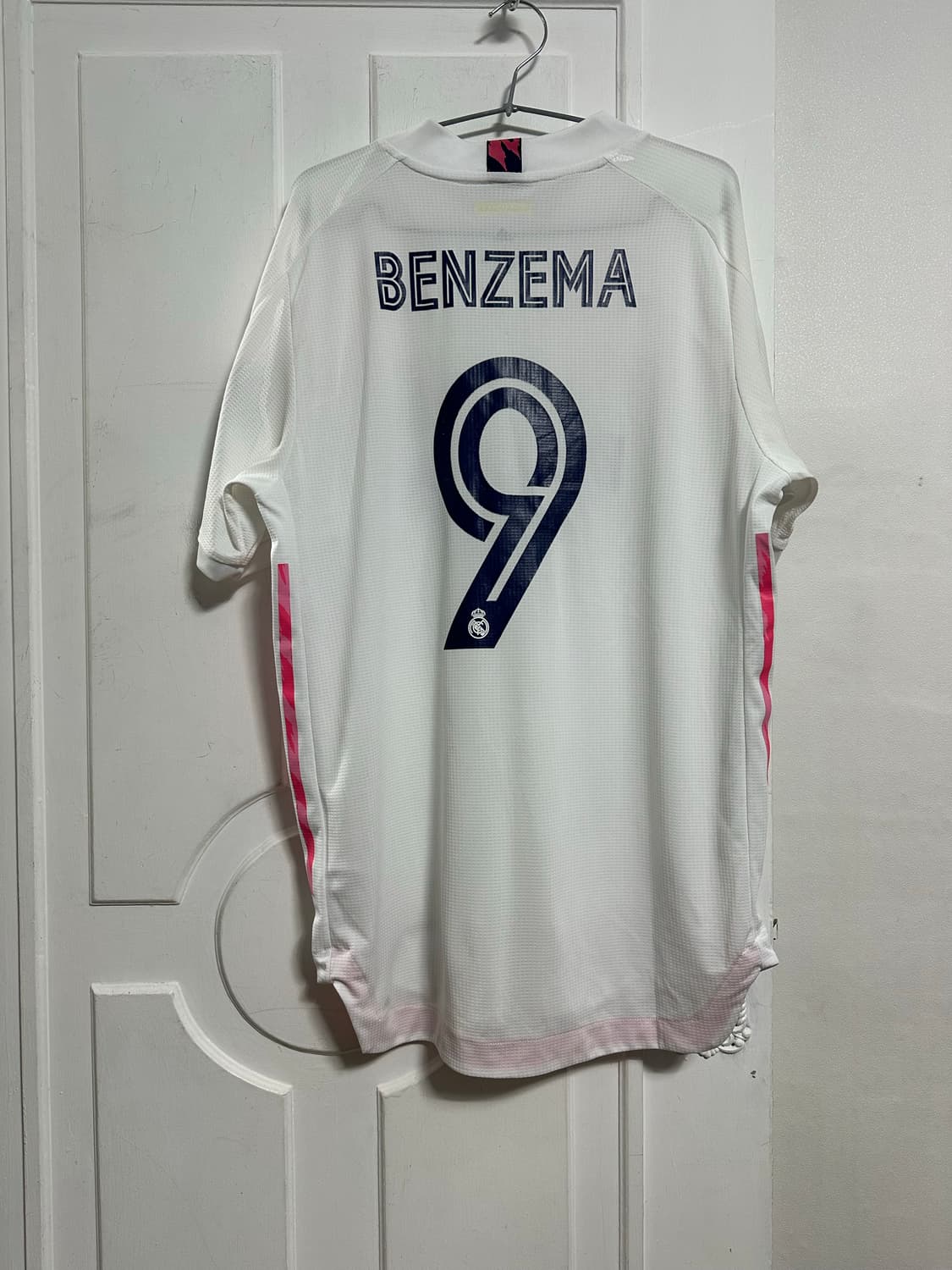 아디다스 21-22 레알마드리드 어센틱 벤제마 유니폼 상품이미지2