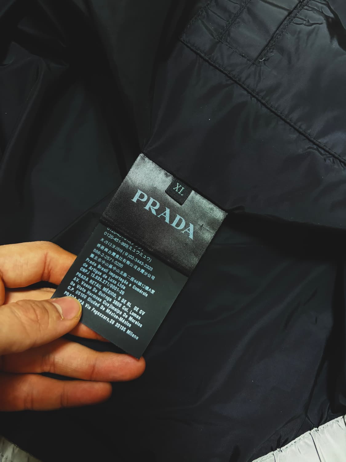 프라다 바람막이 상품이미지3