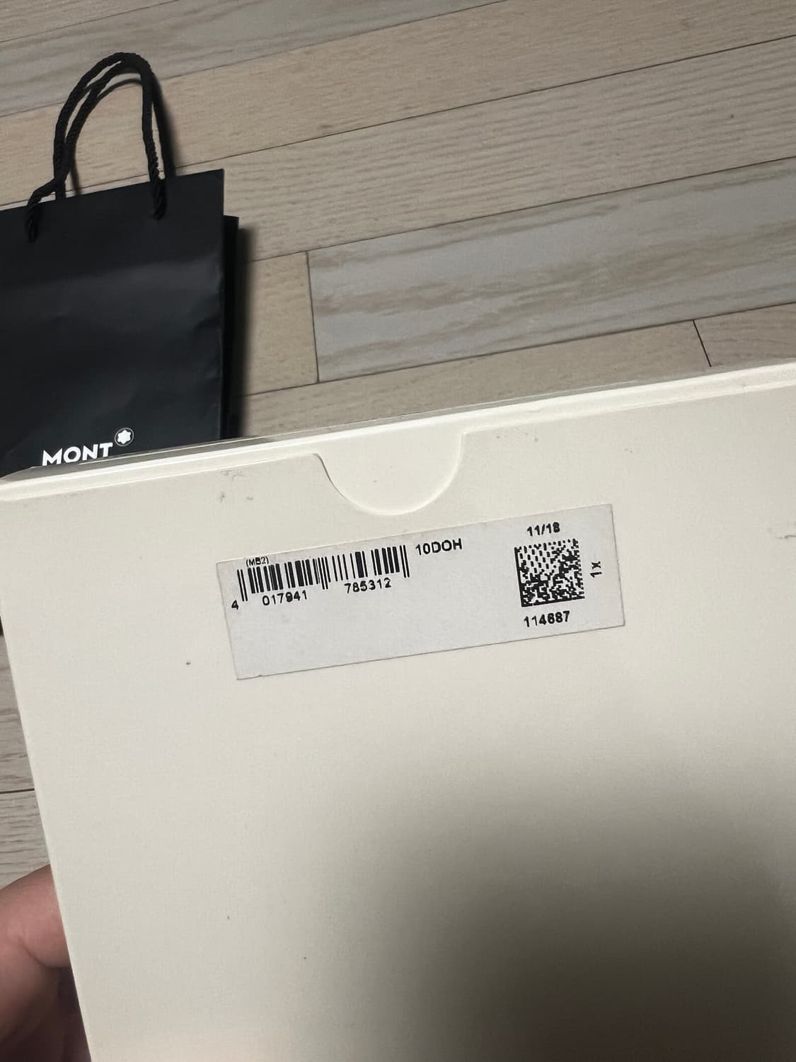 몽블랑 4810 웨스트사이드 머니클립 6cc 상품이미지9