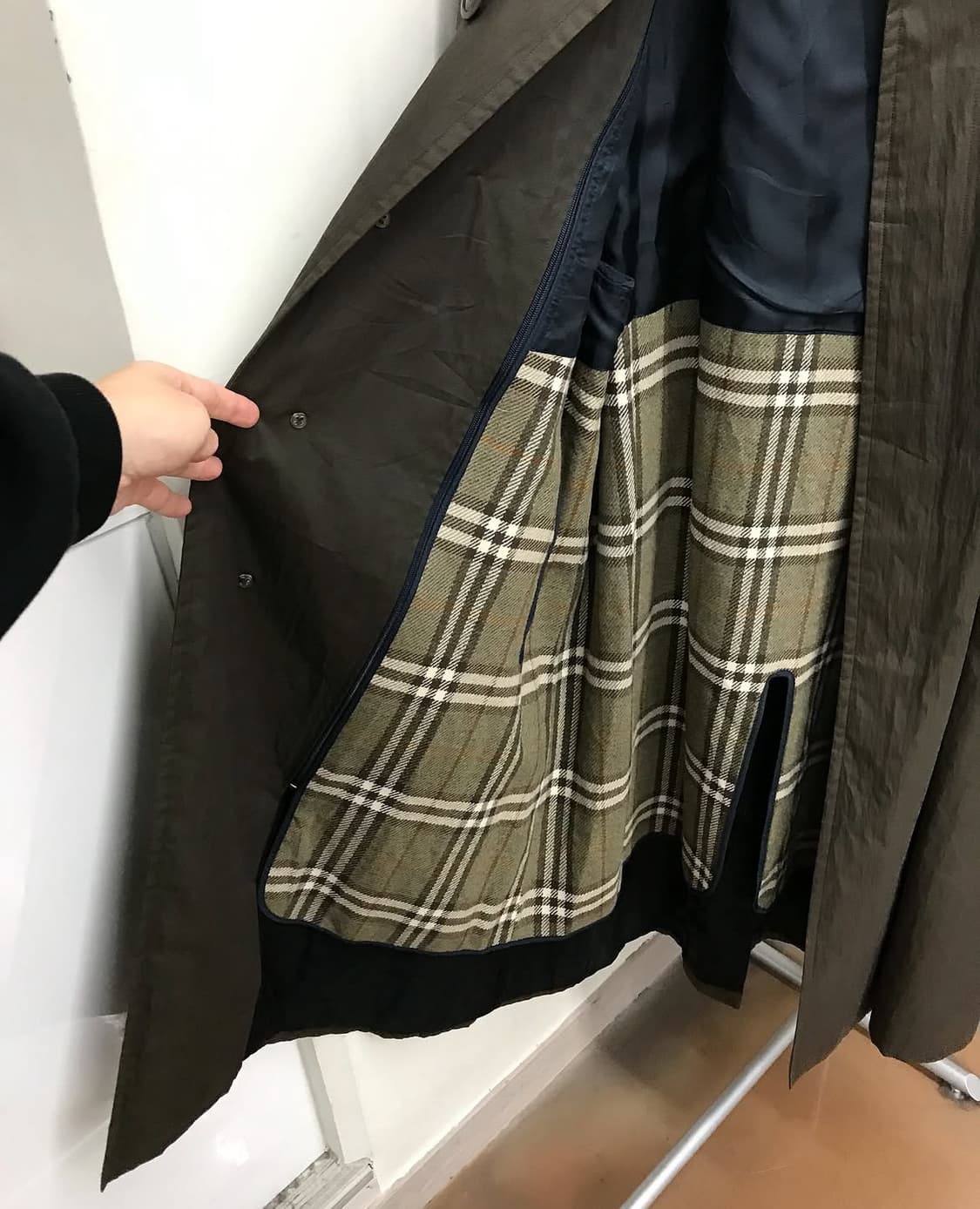 버버리 벨티드 내피형 트렌치 코트 상품이미지8