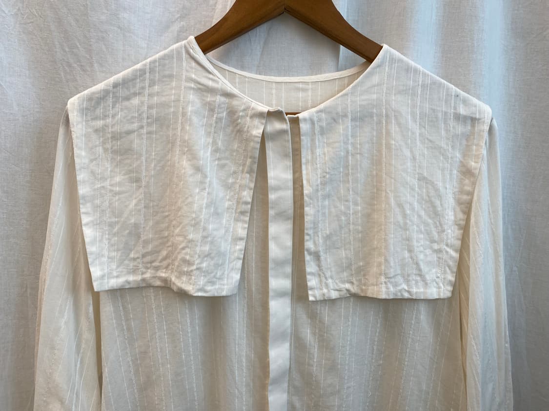 스퀘어카라 블라우스(M) 상품이미지4