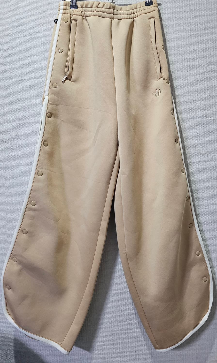아디다스 희귀 사이드라인 버튼 베이지 여자 트레이닝바지 25~26인치 상품이미지1