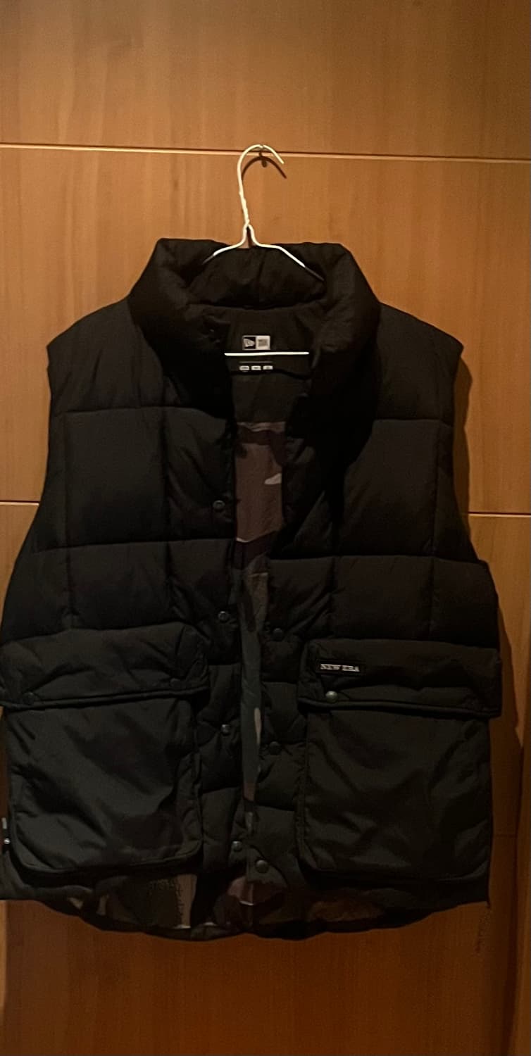 뉴에라 패딩 조끼 검정 L (100) 상품이미지1