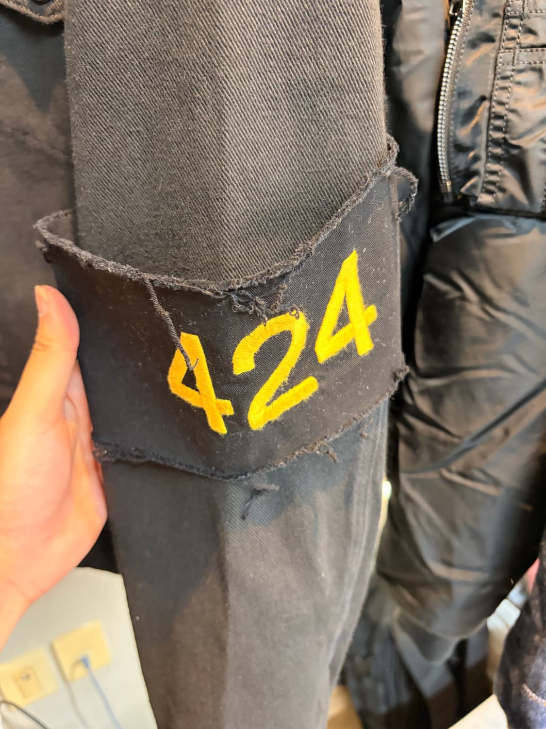 424 트러커 자켓 블랙 완장 100 상품이미지2