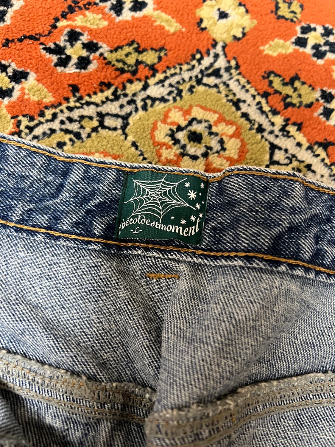 [L] 더콜디스트모먼트 커브 라인 디스트로이드 데님 팬츠 연청 상품이미지4